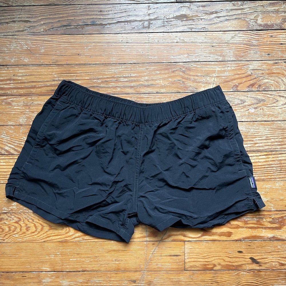 Patagonia barely baggies - black medium